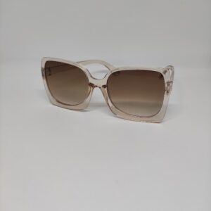 barna oversize napszemüveg, hogy egyéni legyen a megjelenésed, hasonló termékeinket megtekintheti weboldalunkon http://www.bizsubutik.hu